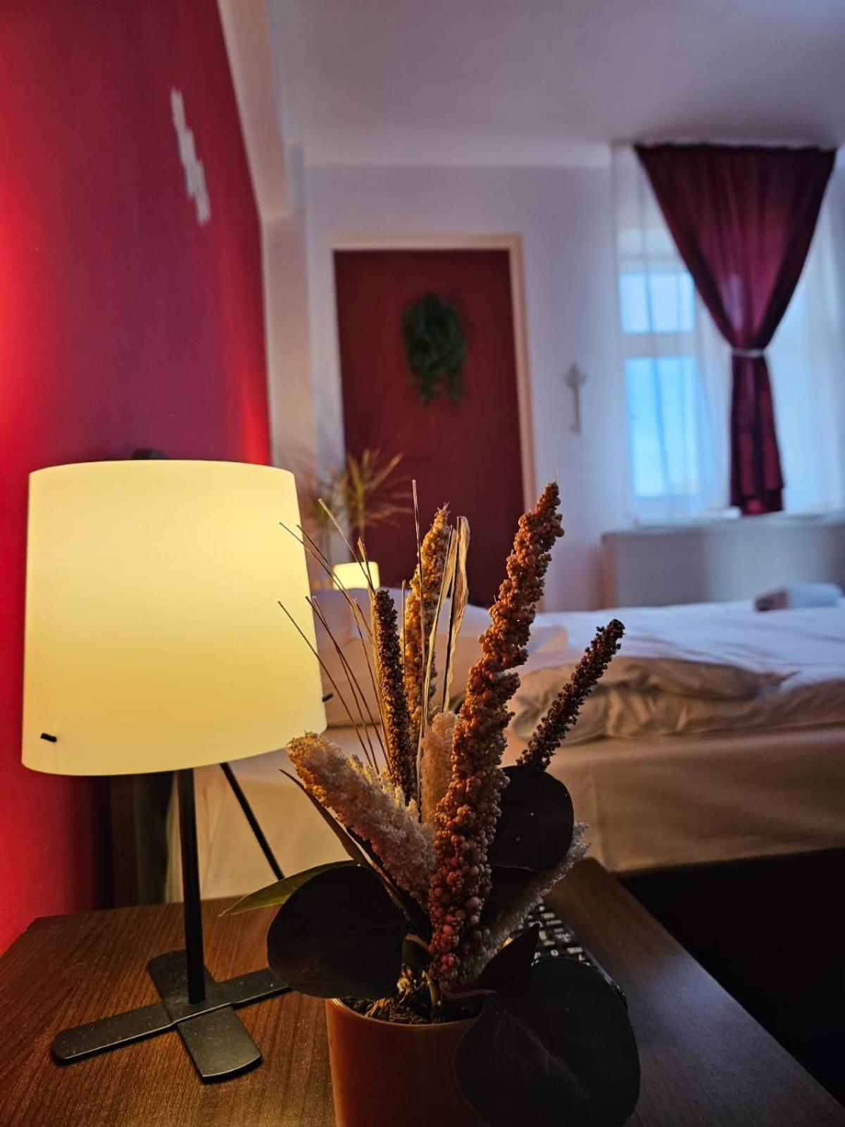 Apartment Zarnesti City Centre Vmp Free Parking Kültér fotó