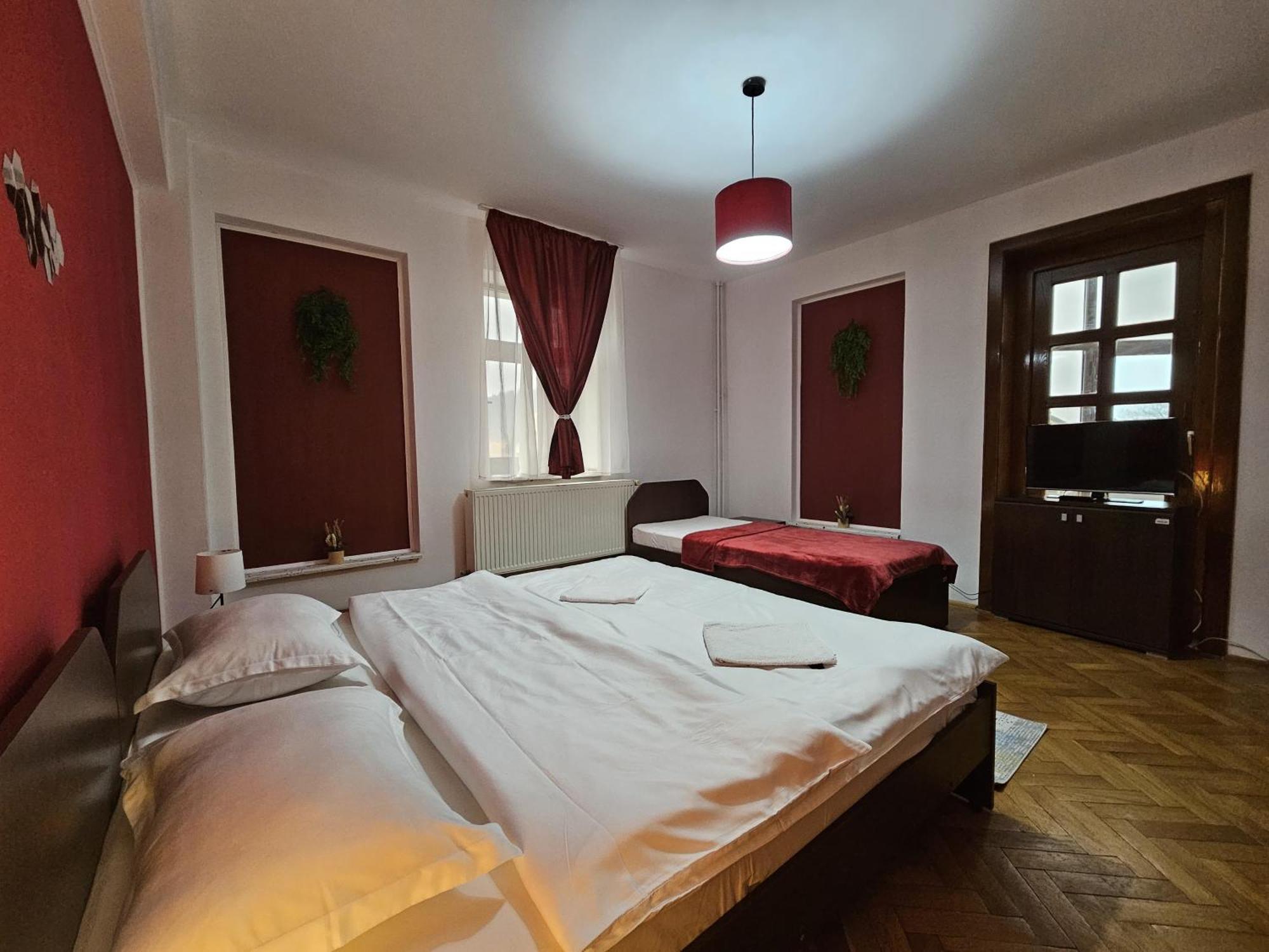 Apartment Zarnesti City Centre Vmp Free Parking Kültér fotó