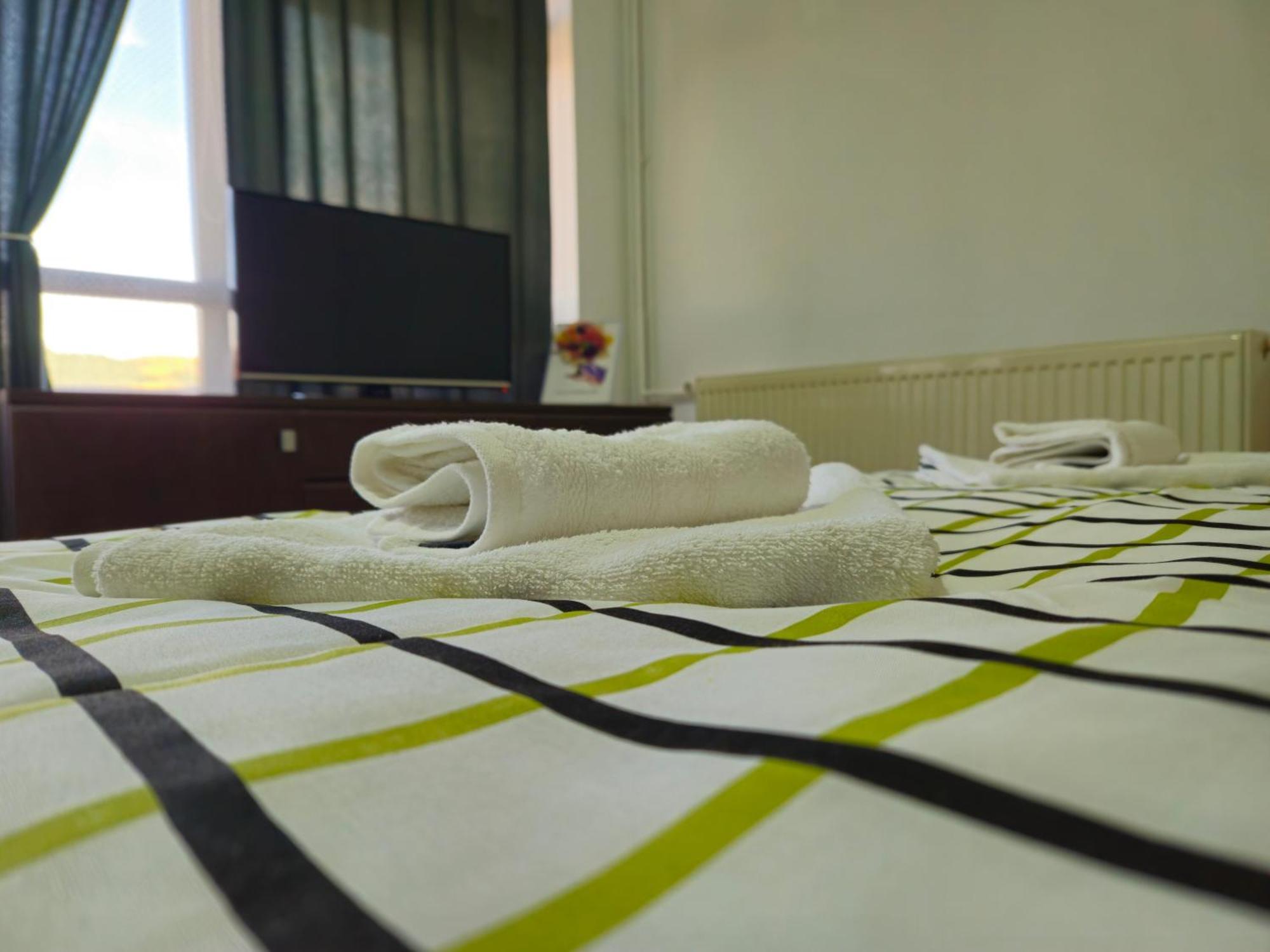 Apartment Zarnesti City Centre Vmp Free Parking Szoba fotó