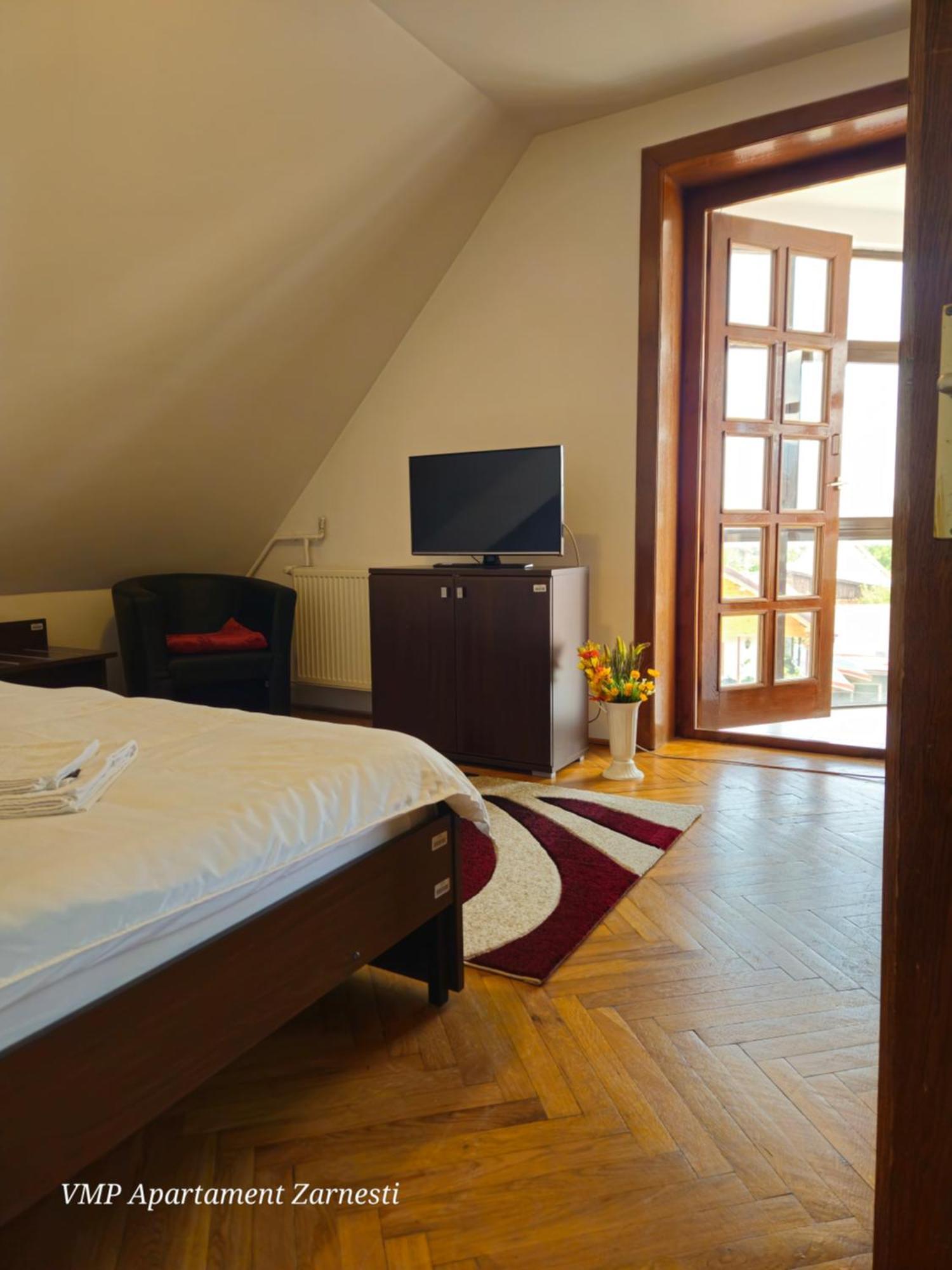 Apartment Zarnesti City Centre Vmp Free Parking Szoba fotó