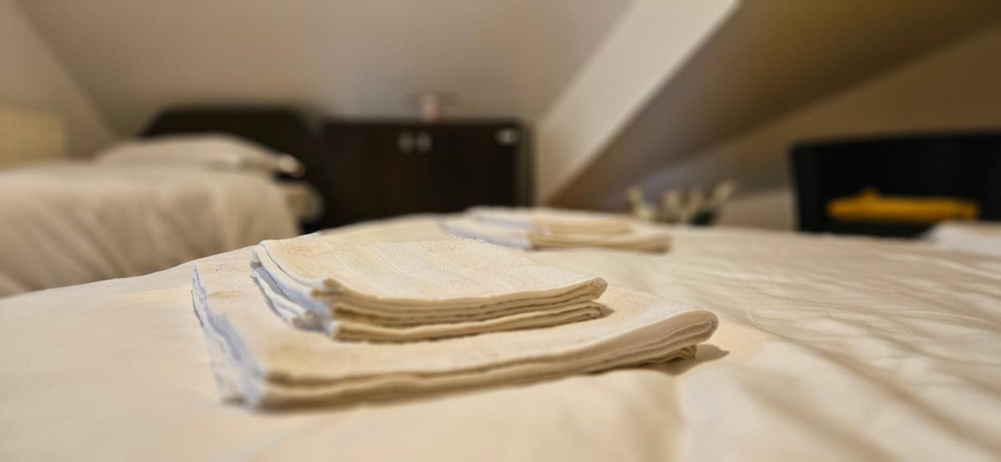 Apartment Zarnesti City Centre Vmp Free Parking Szoba fotó