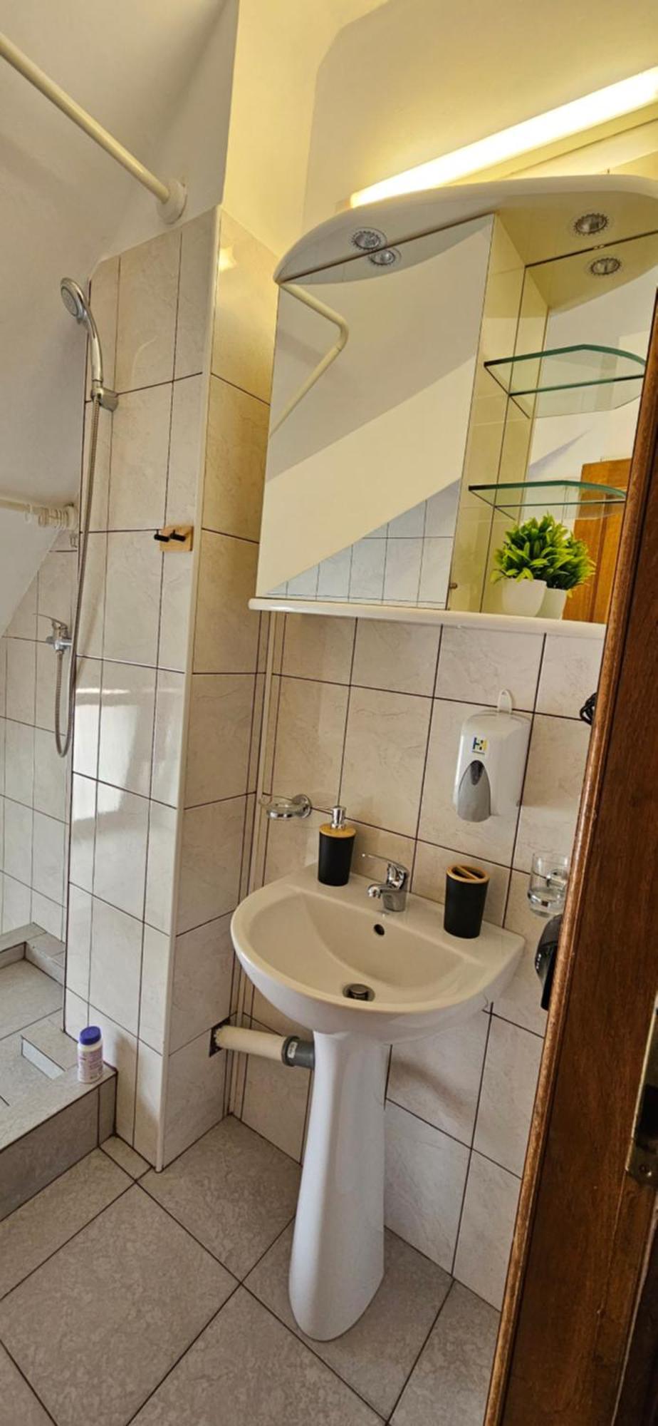 Apartment Zarnesti City Centre Vmp Free Parking Szoba fotó
